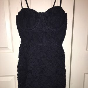 ABERCROMBIE & FITCH LACE DRESS